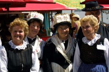 Rappresentanti comunità Walser di Macugnaga e Sas Fee (Ft. L.Lorenzini)